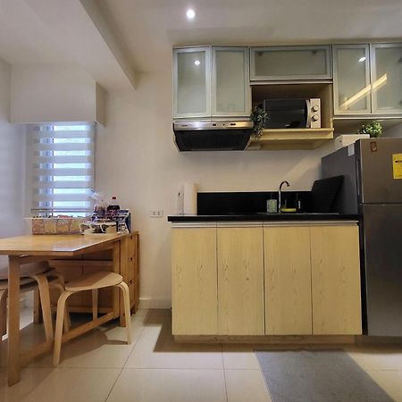 Muggle Stay Guest House - Bonifacio Global City Taguig Manila Exterior photo